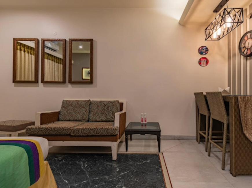 Hotel Imperial Park Sector 45 Gurgaon Exterior foto
