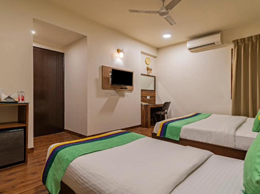 Hotel Imperial Park Sector 45 Gurgaon Exterior foto